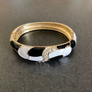 Women’s Black/white/rhinestone enamel hinges bracelet Vintage Jiu Long Xing